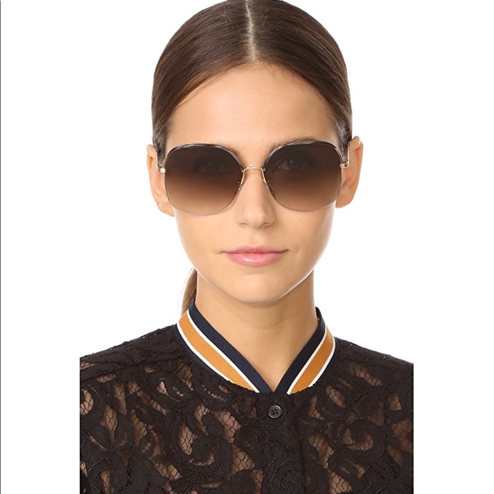 ISO- Victoria Beckham Windsor square sunglasses